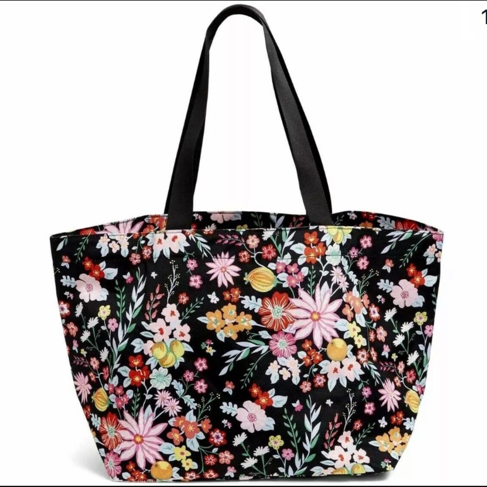 Vera Bradley Lighten Up Large Family tote Bag